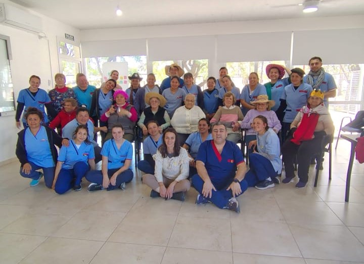 Visita al Centro de Rehabilitación de Adultos Mayores (CRAM)